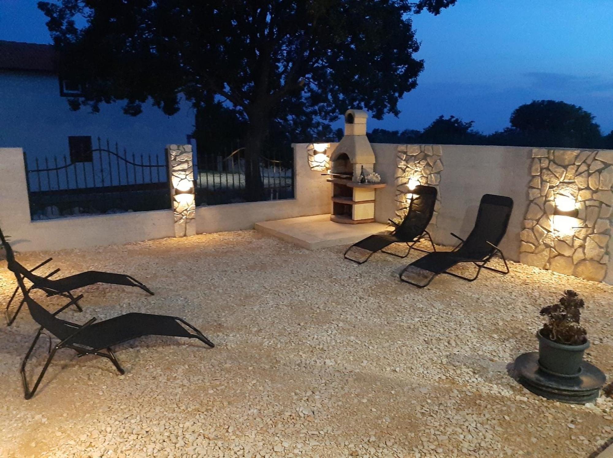 Nino Appartement Zadar Buitenkant foto